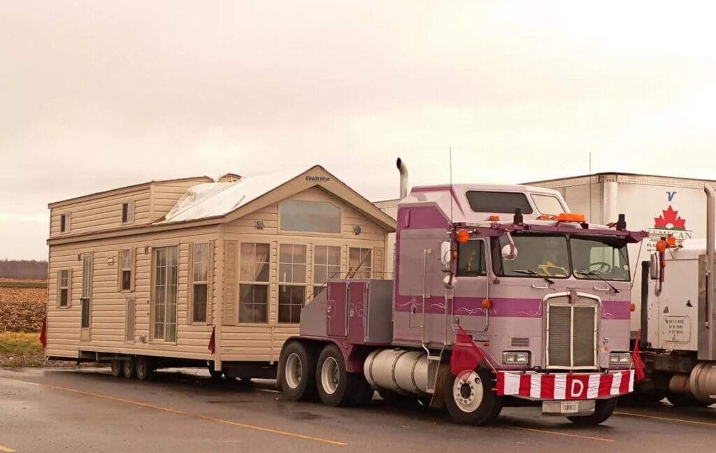 How much does it cost to remove a manufactured mobile home