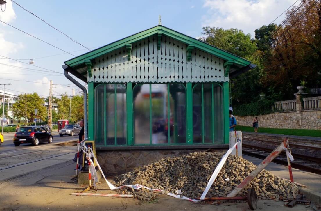 What is The Difference Between Demolition And Deconstruction?