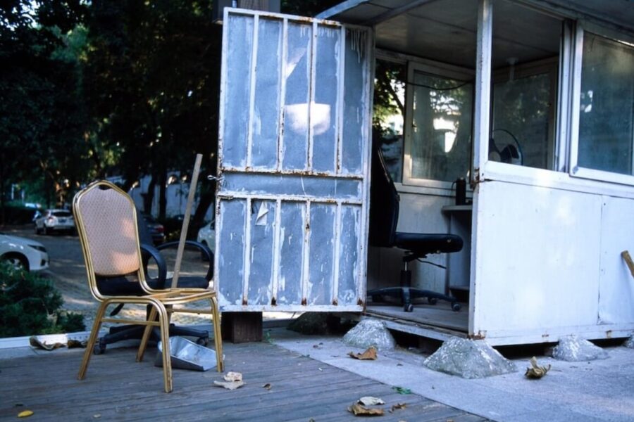 Top 5 Signs It’s Time to Remove Your Mobile Home