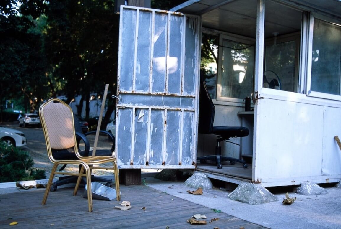 Top 5 Signs It’s Time to Remove Your Mobile Home