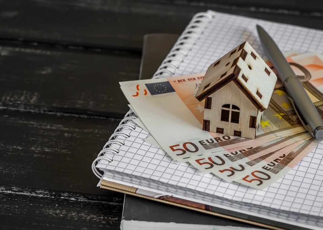 Double Wide Mobile Home Removal: Costs, Options, and Savings