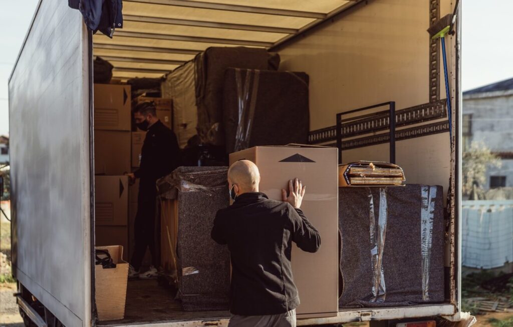how much does it cost to move a trailer home