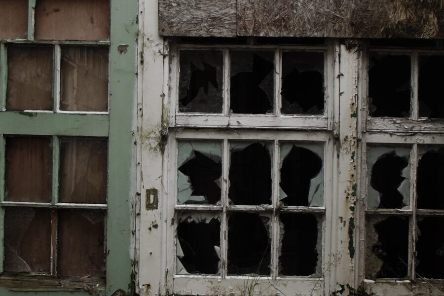 What to Do With Old Mobile Home Windows During Demolition
