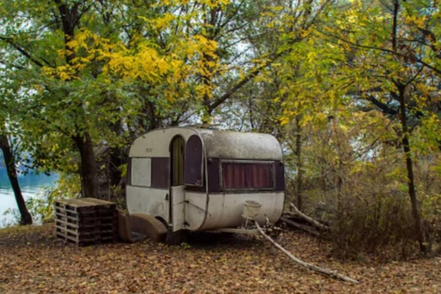 How can I sell an old mobile home for removal