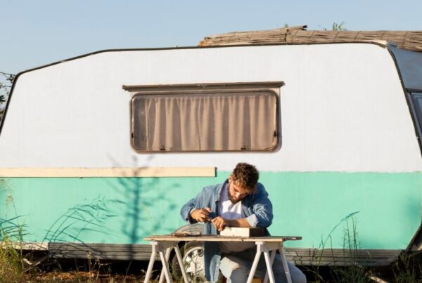 Top 4 Laws to Know Before You Move a Manufactured or Mobile Home